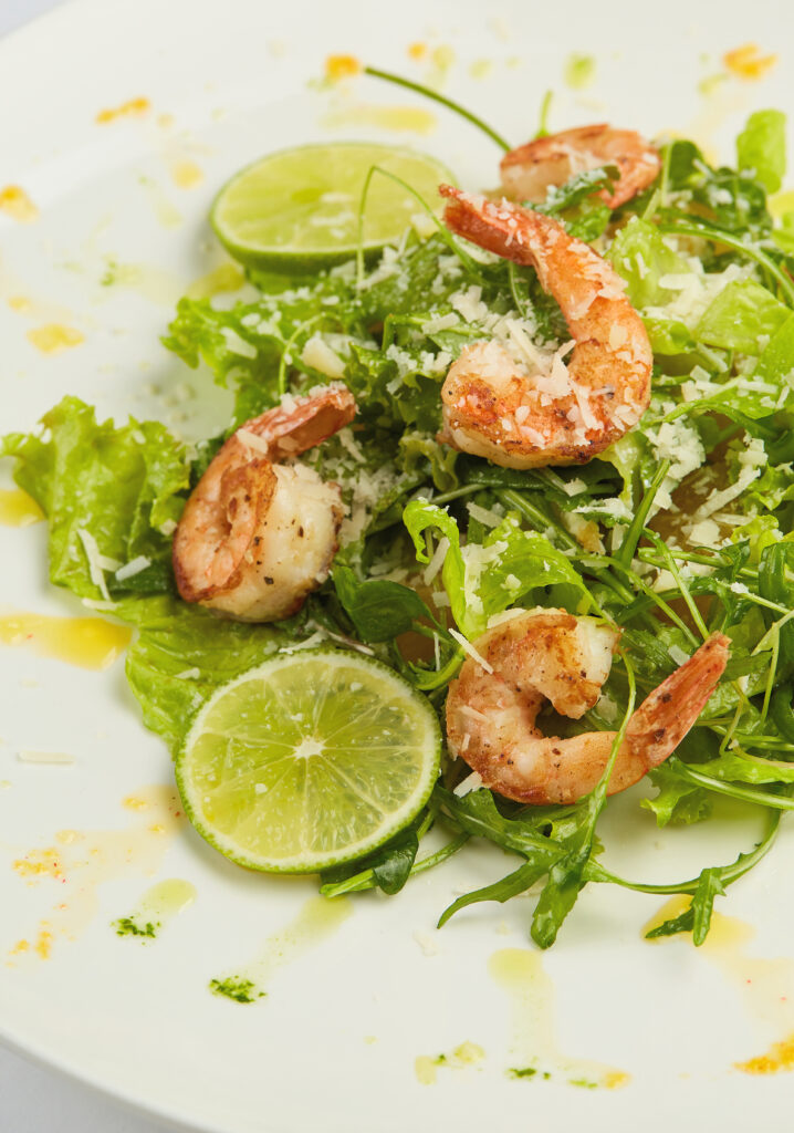 Shrimp salad with lime